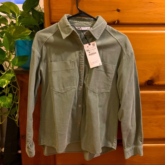 Zara Corduroy Button-Up NWT - Picture 2 of 6